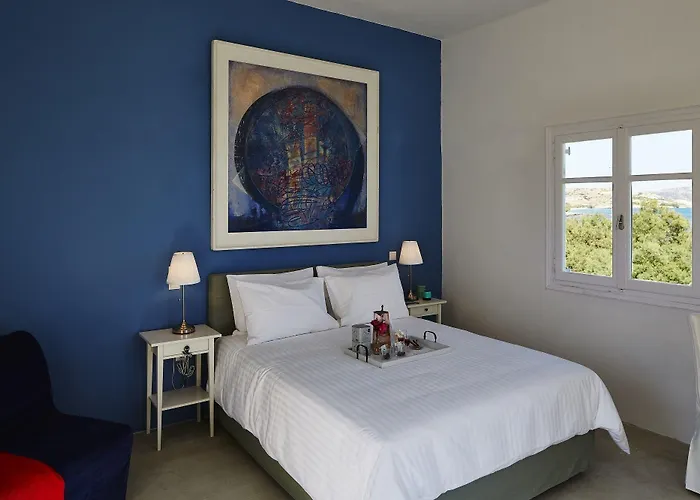 Bonatsa House Bed and Breakfast Κίμωλος